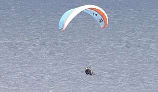 gardasee-paraglider-sporturlaub-wunderorte-buchen